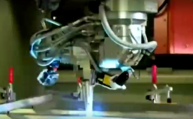 中國(guó)萬噸擠壓機(jī)